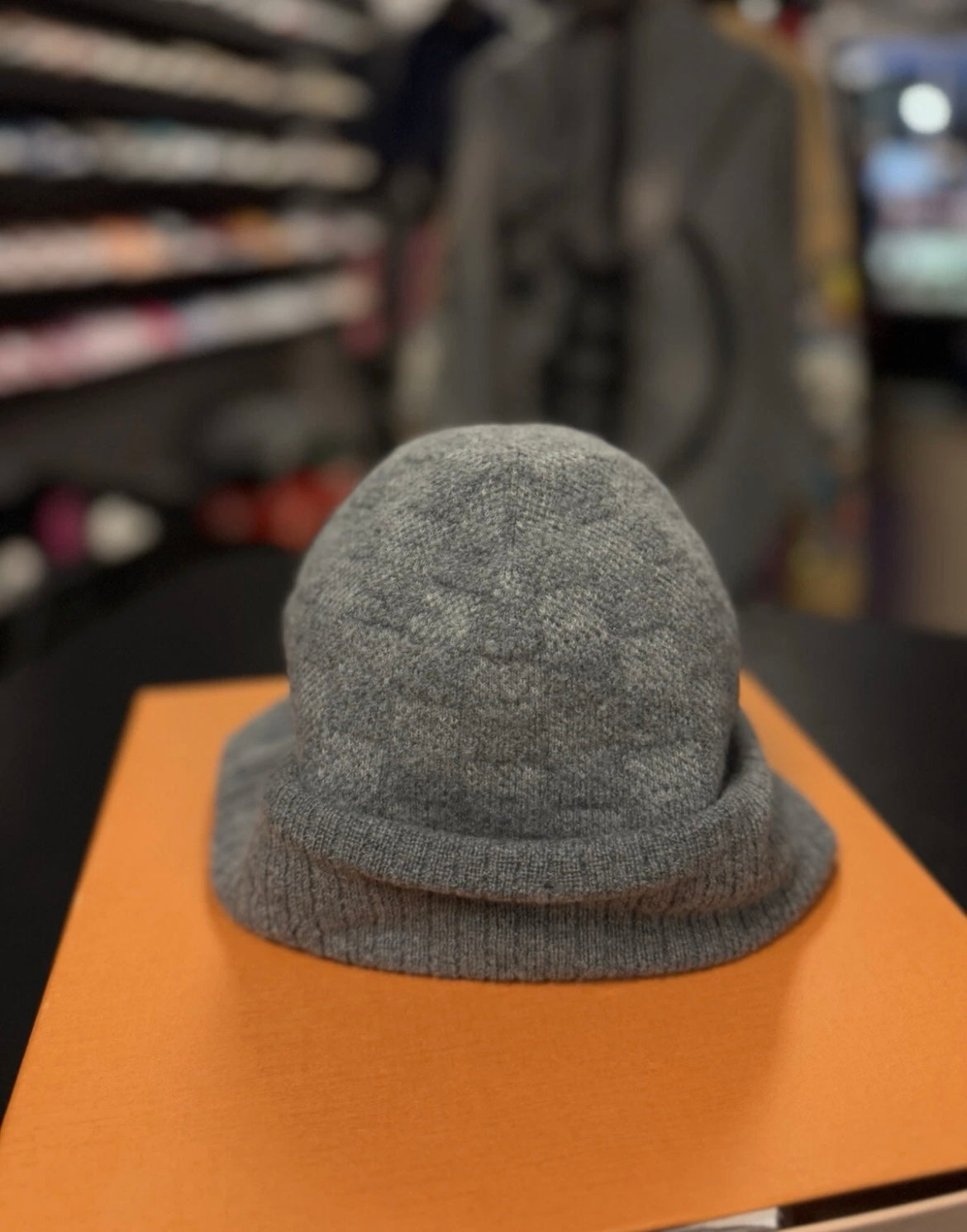 Louis Vuitton Mens Grey  Beanie Damier Print 100% Authentic Quick Ship W Box